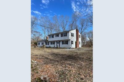 540 Old Warren Rd, Swansea, MA 02777 - Photo 1