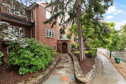 543 Centre St #8, Newton, MA 02458 - Photo 1