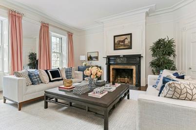 31 Chestnut Street, Boston, MA 02108 - Photo 1