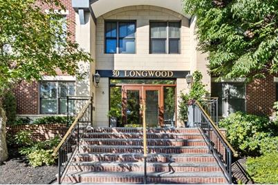 30 Longwood Ave #302, Brookline, MA 02446 - Photo 1