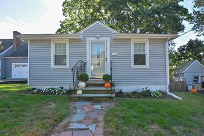 203 East Union, Ashland, MA 01721 - Photo 1