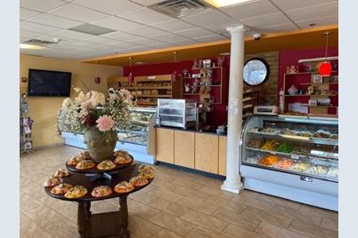 123 Bakery, Saugus, MA 01906 - Photo 1