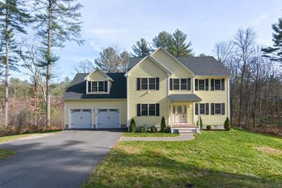 39 Westboro Rd, Upton, MA 01568 - Photo 1