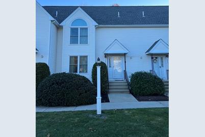 35 Pilgrim Village Rd #1502, Taunton, MA 02780 - Photo 1