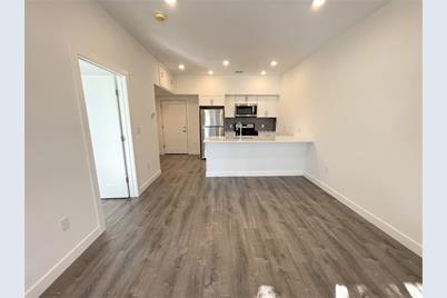 302 Broadway #302, Everett, MA 02149 - Photo 1