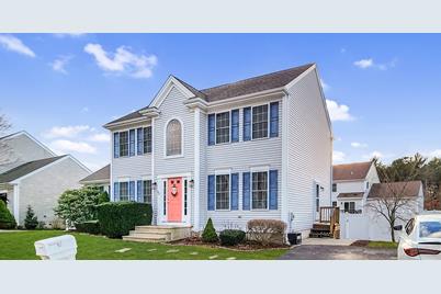 89 Mate Dr, New Bedford, MA 02745 - Photo 1