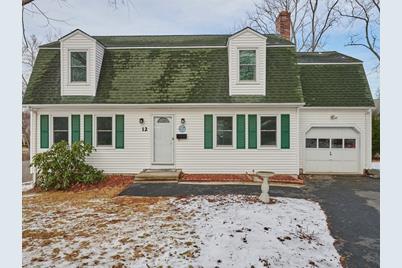 12 Winch Park Rd, Framingham, MA 01701 - Photo 1