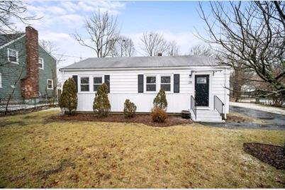 14 Selwyn Rd, Randolph, MA 02368 - Photo 1