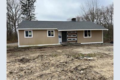 437 N Wheaton Ave., Seekonk, MA 02771 - Photo 1