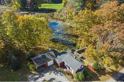 17 Highland St, Lunenburg, MA 01462 - Photo 1