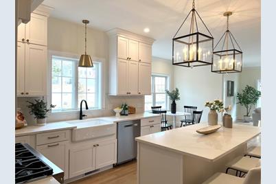 252 Franklin St, Reading, MA 01867 - Photo 1