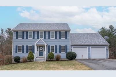 151 High St, Carver, MA 02330 - Photo 1