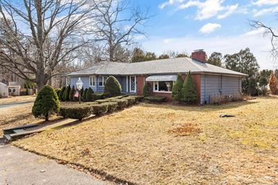 2 Michaels Road, Lynnfield, MA 01940 - Photo 1