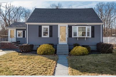 7 Hendricks St, Avon, MA 02322 - Photo 1