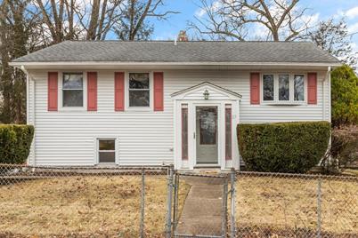 27 Libby Ave, Marlborough, MA 01752 - Photo 1