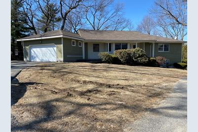 2 Red Leaf Lane, Woburn, MA 01801 - Photo 1