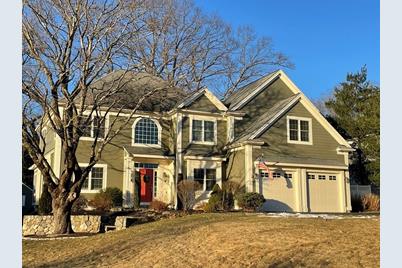 4 Meadow Hill Rd, Shrewsbury, MA 01545 - Photo 1