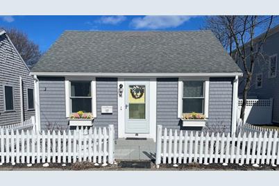 146 Samoset Ave, Hull, MA 02045 - Photo 1