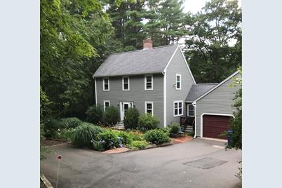 11 Bray Ct, Pelham, MA 01002 - Photo 1