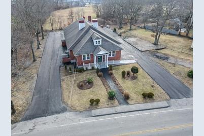 251 County St, Seekonk, MA 02771 - Photo 1