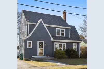 35 Welgate Rd, Medford, MA 02155 - Photo 1