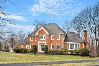 2 Travis Rd, Shrewsbury, MA 01545 - Photo 1