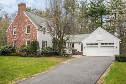 11 Kirk Farm Rd, Groton, MA 01450 - Photo 1