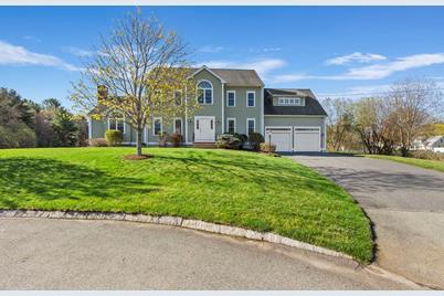 2 Stonecroft Farm Ln, West Bridgewater, MA 02379 - Photo 1