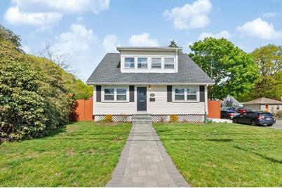 710 East St, Dedham, MA 02026 - Photo 1