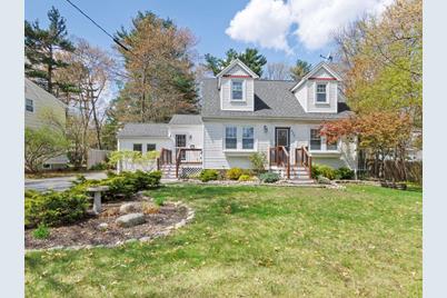 435 Old Post Road, Walpole, MA 02081 - Photo 1