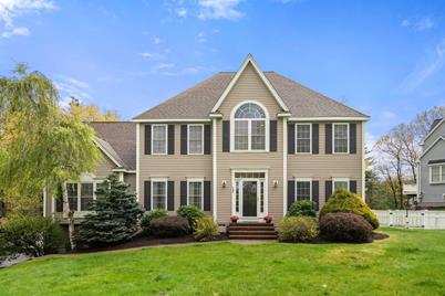 17 Rocky Woods Rd, Hopkinton, MA 01748 - Photo 1