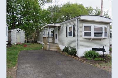 1156 Park Street #3, Stoughton, MA 02072 - Photo 1