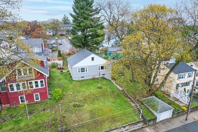 55 Saunders Street, Medford, MA 02155 - Photo 1