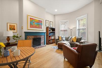 24 Concord Sq #2, Boston, MA 02118 - Photo 1