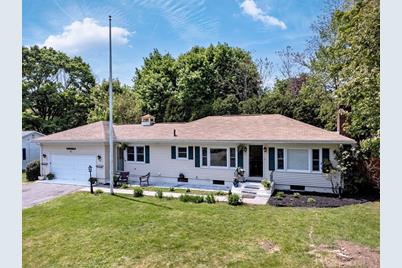 70 Embassy Rd, Springfield, MA 01119 - Photo 1