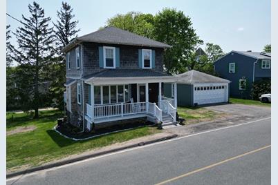21 Little Nahant Rd, Nahant, MA 01908 - Photo 1