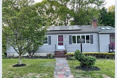 15 Leonard Rd, Sharon, MA 02067 - Photo 1