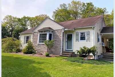 75 Riverview Pkwy, Palmer, MA 01069 - Photo 1