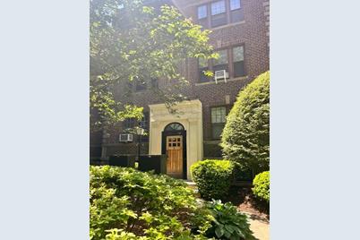 33 Winslow Road #6, Brookline, MA 02446 - Photo 1