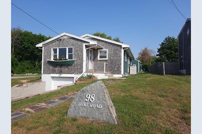 98 Dyke Rd, Marshfield, MA 02050 - Photo 1