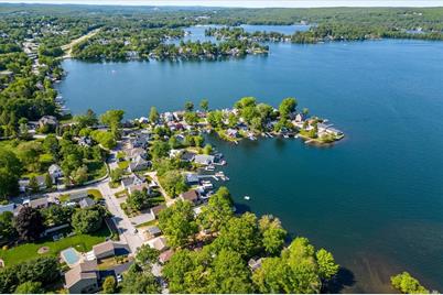 11 Point Pleasant Ave, Webster, MA 01570 - Photo 1