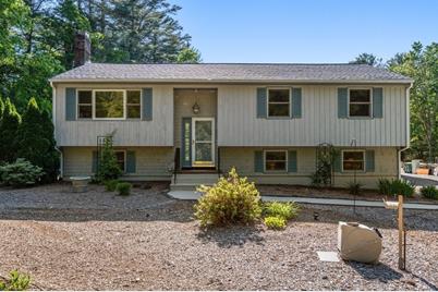 205 Essex Street, Mansfield, MA 02048 - Photo 1