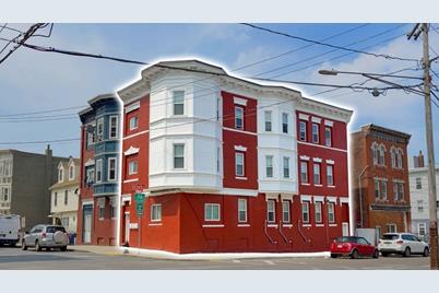 148 Walnut St, Chelsea, MA 02150 - Photo 1