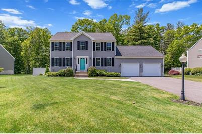 124 Appaloosa Way, Taunton, MA 02780 - Photo 1