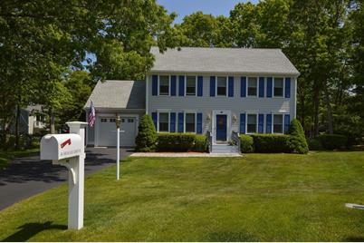 48 Hogan Dr, Mashpee, MA 02649 - Photo 1