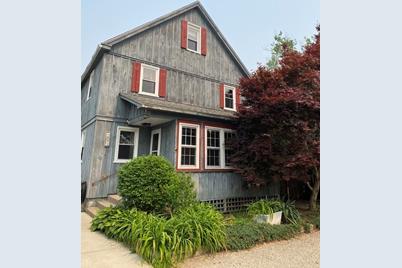 47 Newbury Ave, East Longmeadow, MA 01028 - Photo 1