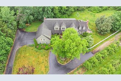 72 Boon Rd, Stow, MA 01775 - Photo 1