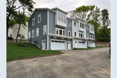 33 Dominion Rd #B, Worcester, MA 01605 - Photo 1