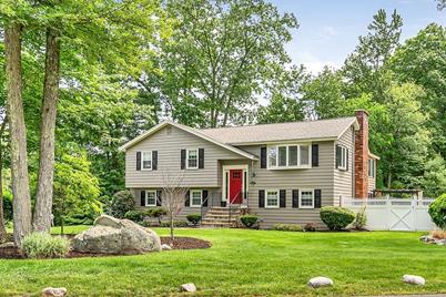 38 Cathy Rd, Chelmsford, MA 01824 - Photo 1
