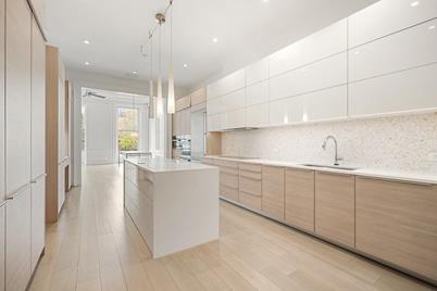 135 Commonwealth Ave #4, Boston, MA 02116 - Photo 1